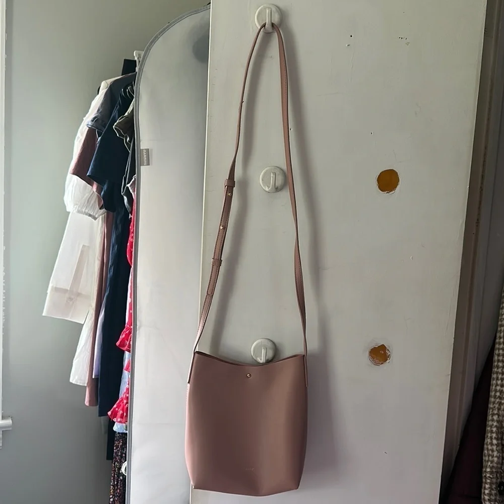 Samara pale pink crossbody bag